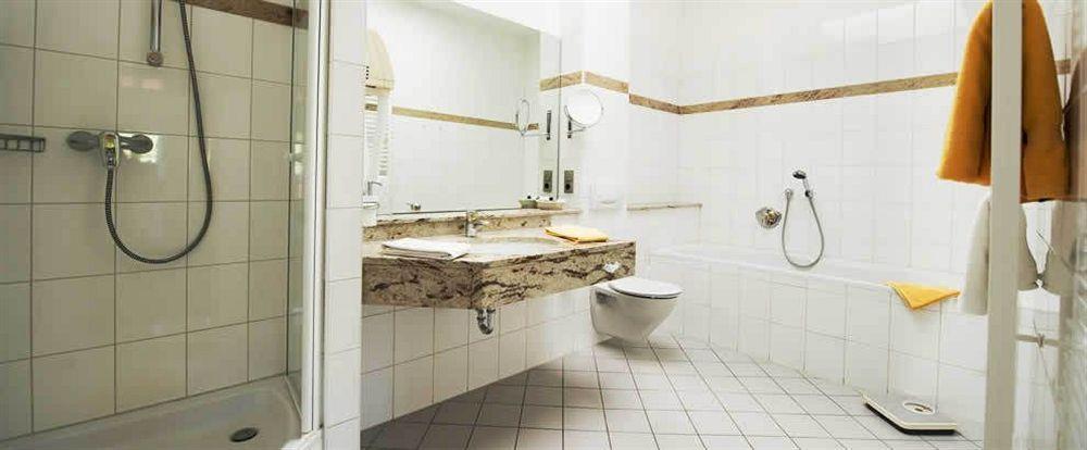 Goebels Hotel Zum Loewen Friedewald  Екстериор снимка