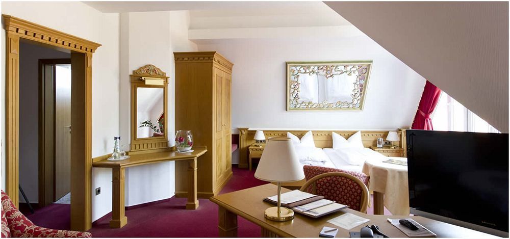Goebels Hotel Zum Loewen Friedewald  Екстериор снимка