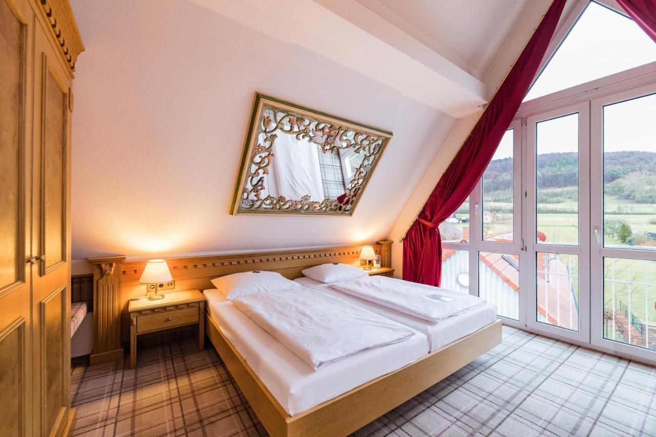 Goebels Hotel Zum Loewen Friedewald  Екстериор снимка